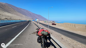 Ruta del Desierto in bicicletta nel deserto di Atacama, Cile